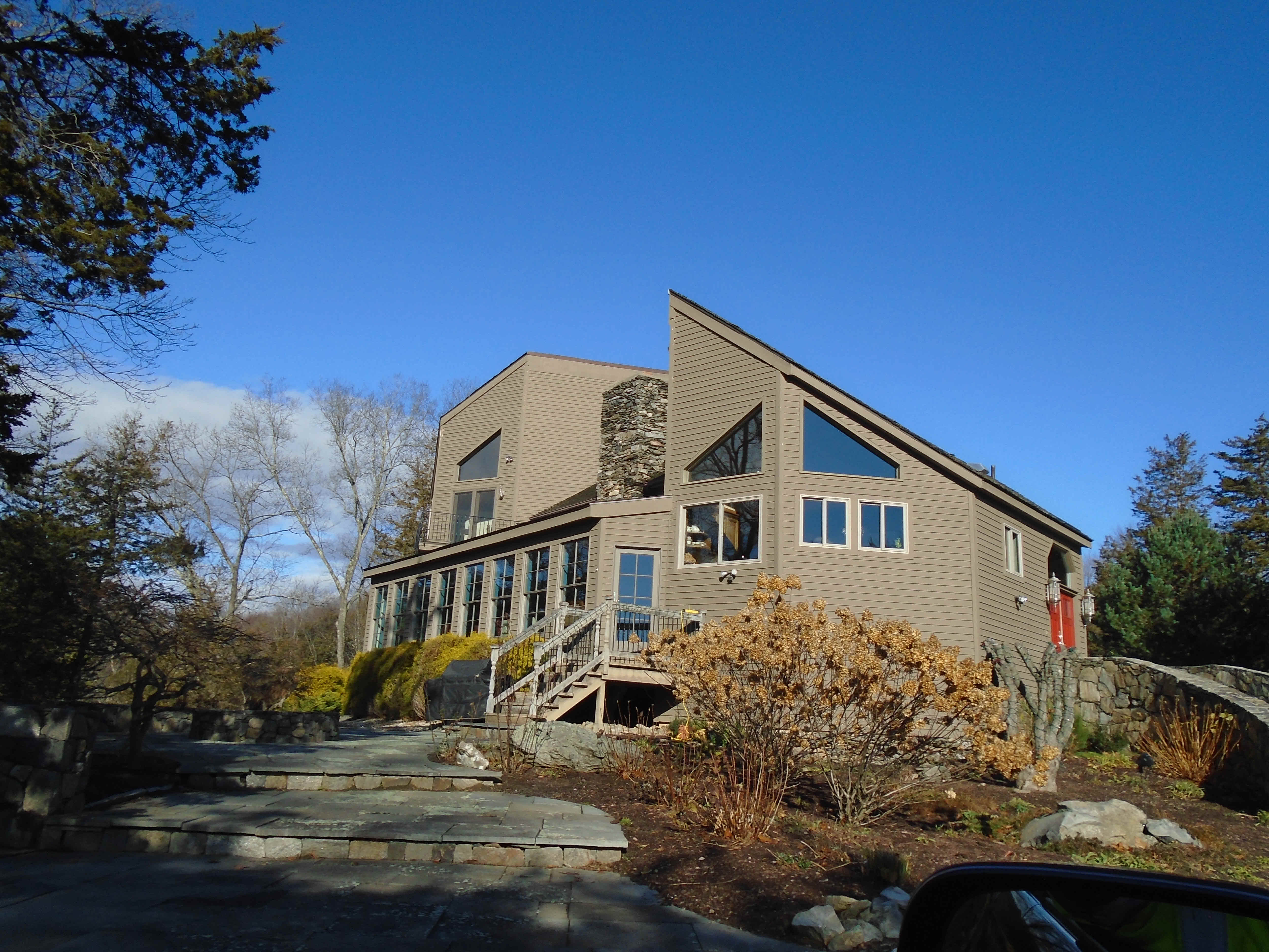 Building photograph for 278 CHRISTIAN ST